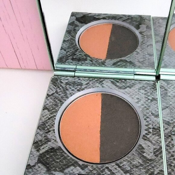 Mally Eye Shadow Duo Runway Tango Eye Shadow Compactt NEW - Picture 1 of 4
